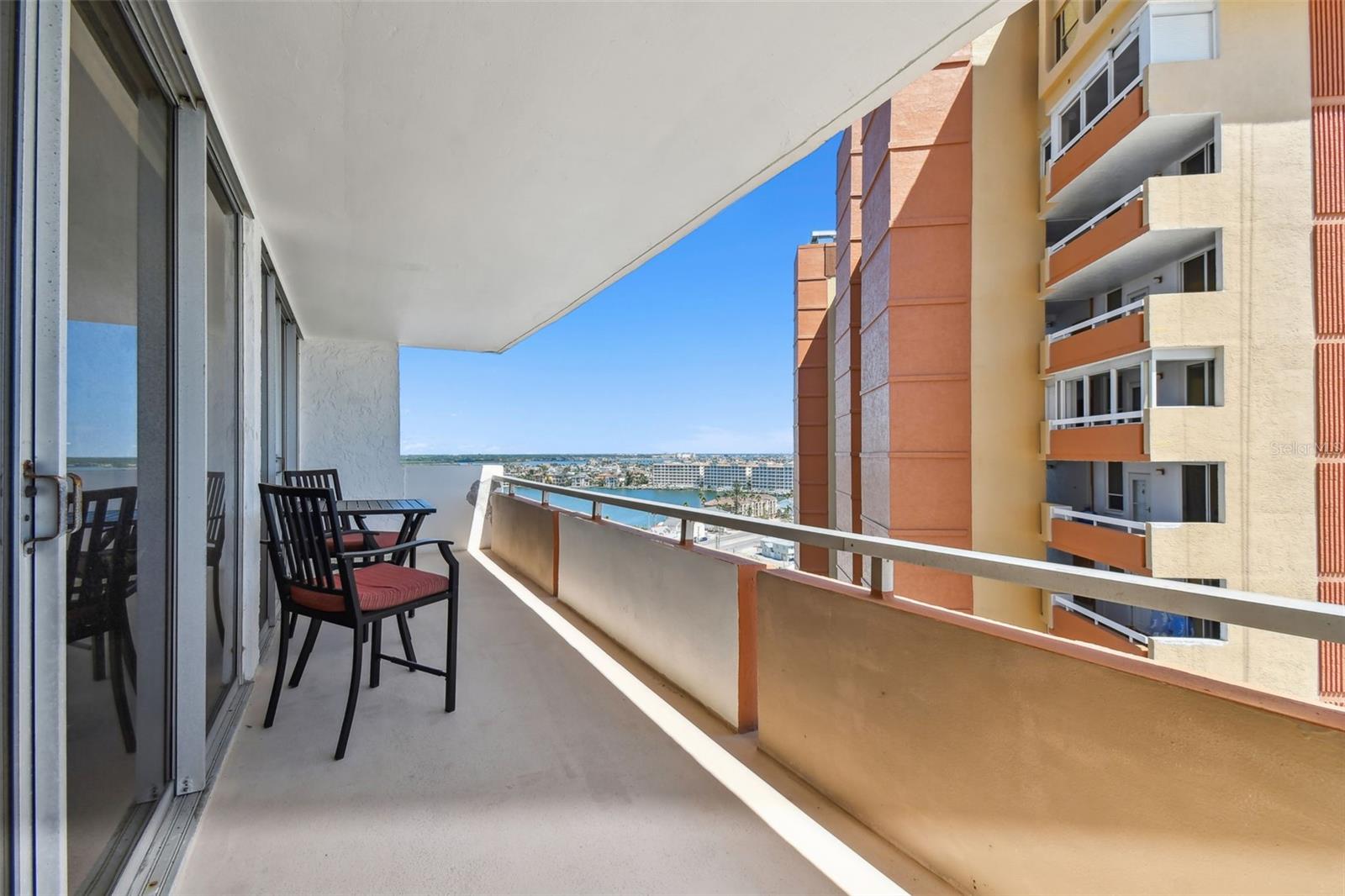 Image 16 of 50 For 17920 Gulf Boulevard 1302