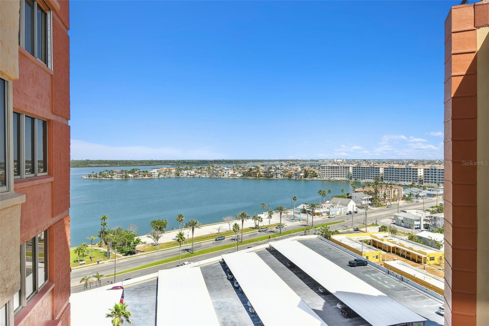 Image 21 of 50 For 17920 Gulf Boulevard 1302