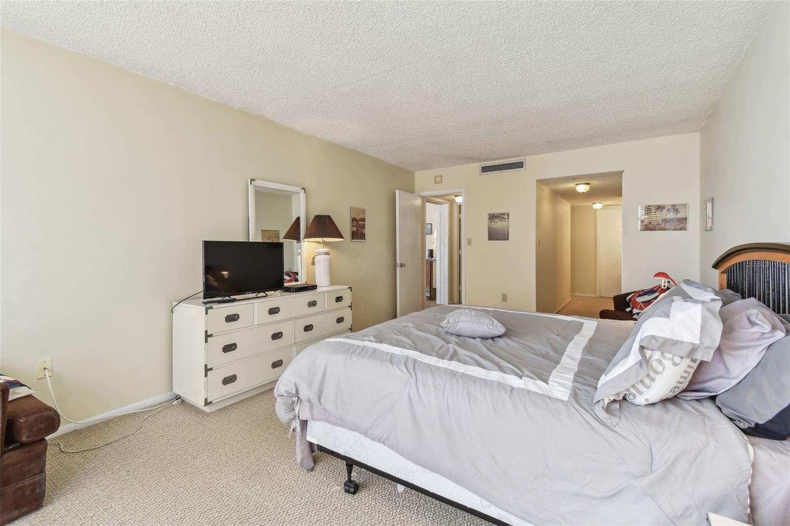Image 7 of 50 For 17920 Gulf Boulevard 1302