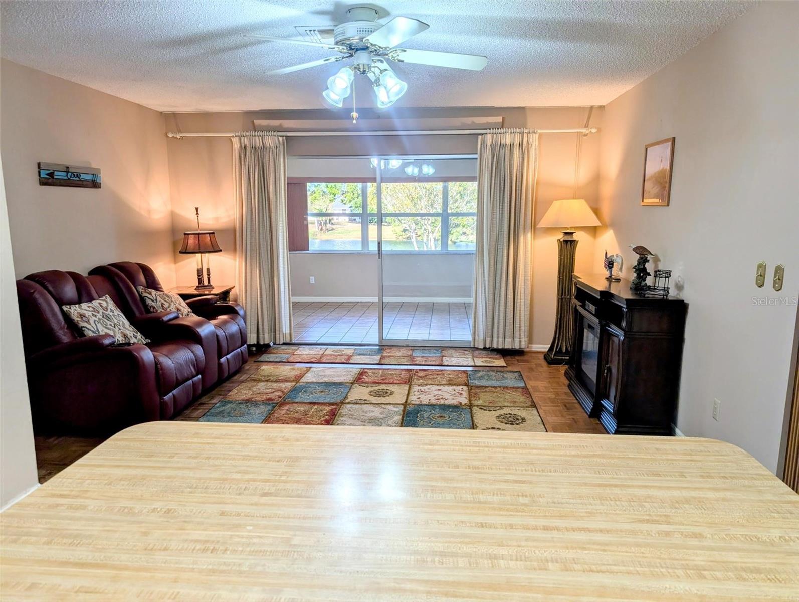 Image 13 of 31 For 810 Bluewater Drive