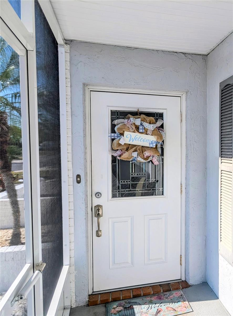 Image 4 of 31 For 810 Bluewater Drive