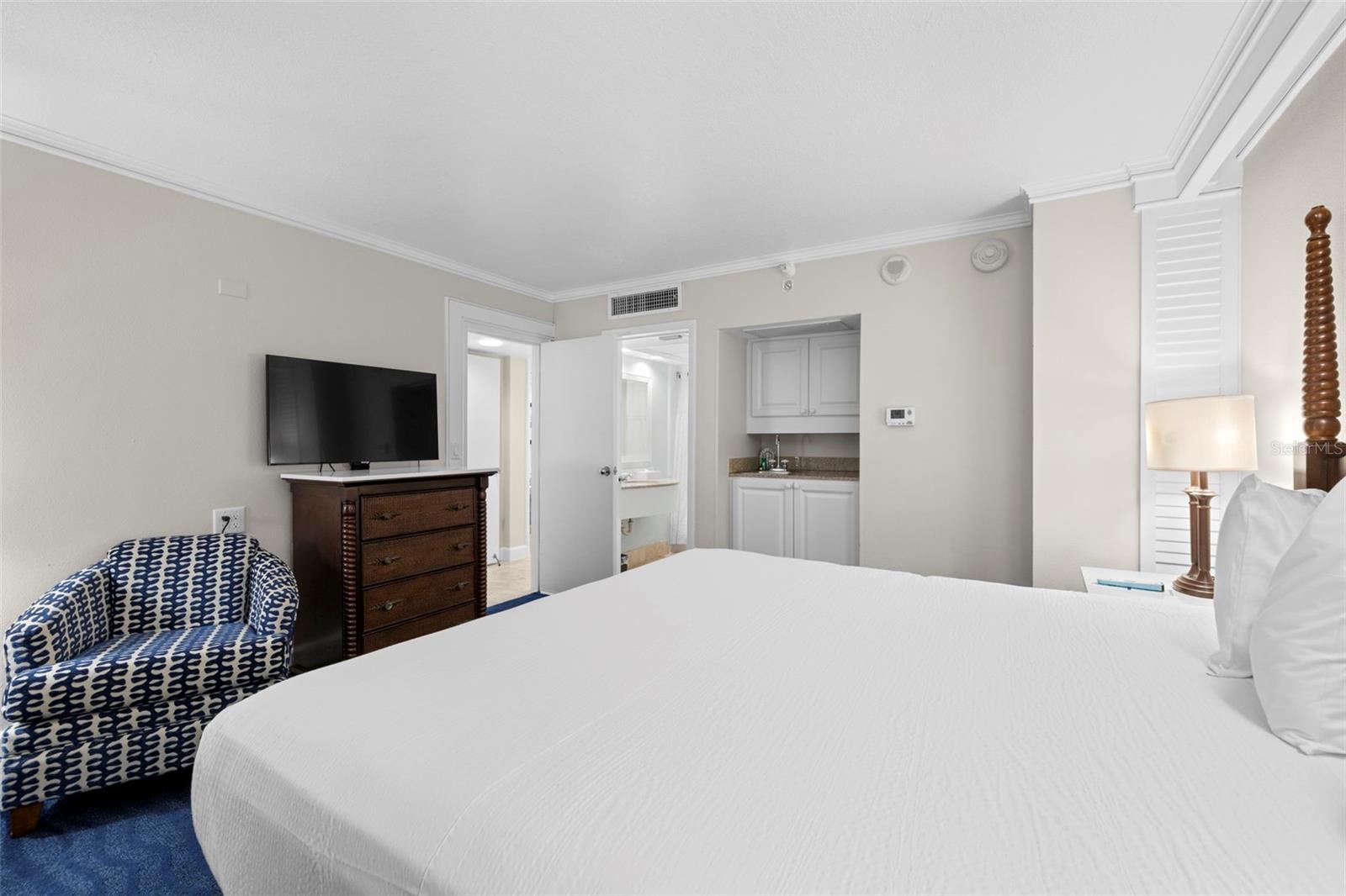 Image 17 of 42 For 5500 Gulf Boulevard 2222