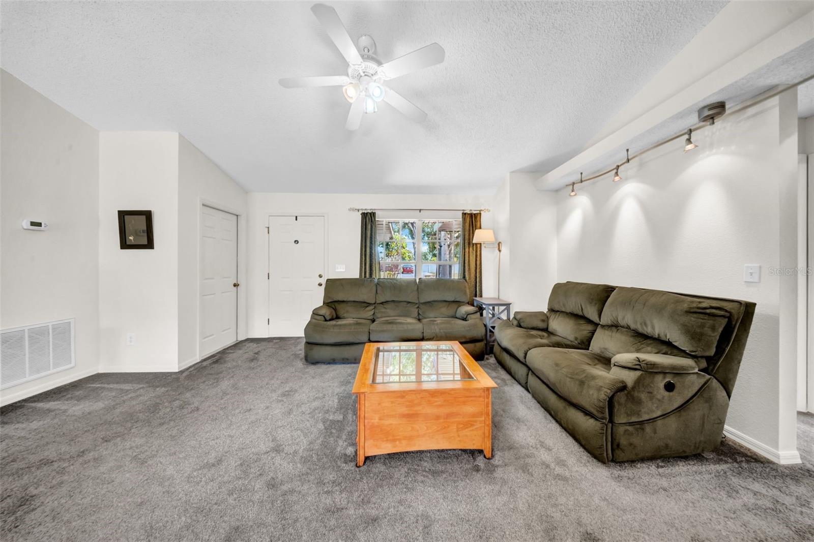Image 10 of 43 For 4085 37th Avenue N