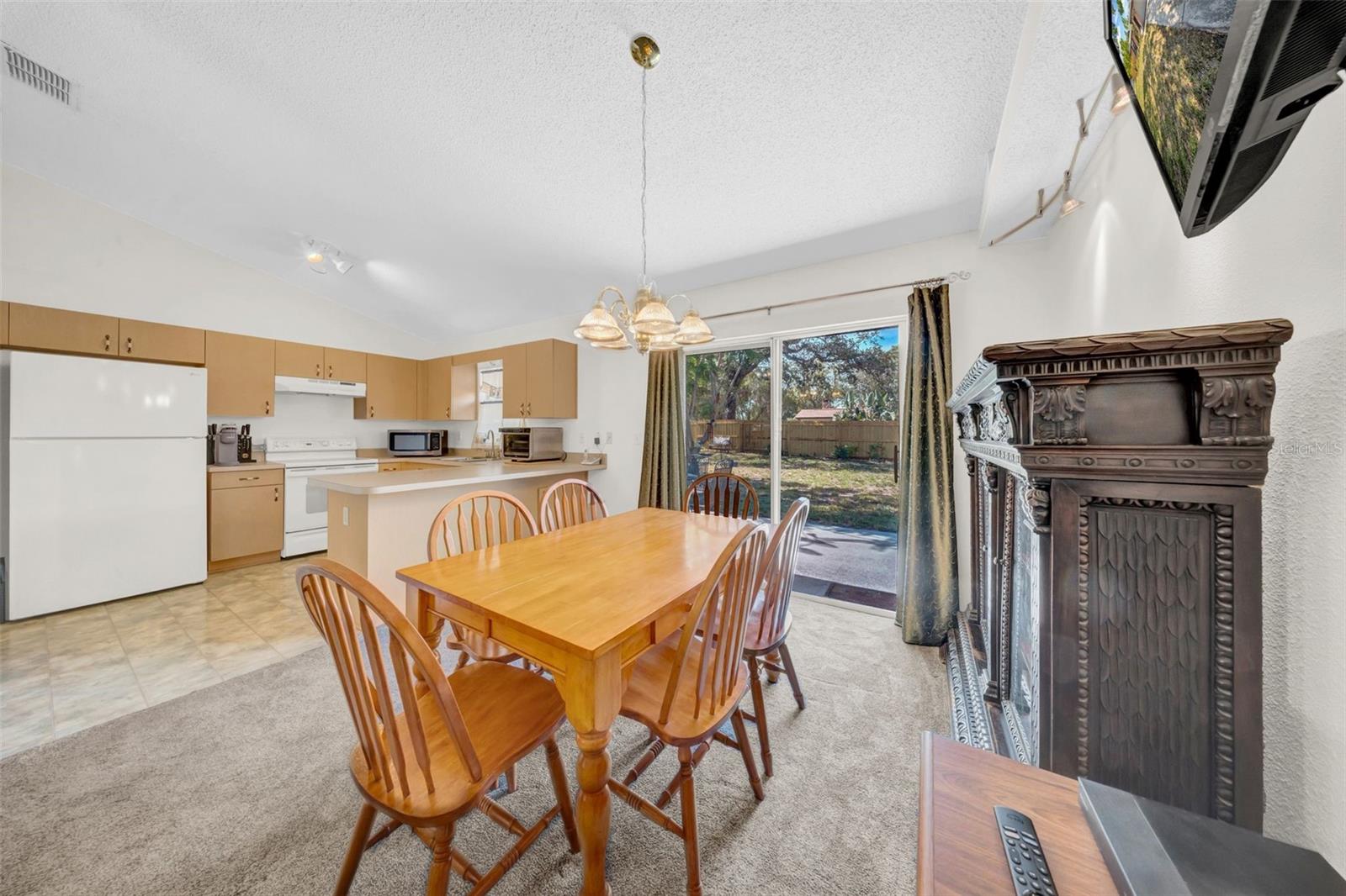 Image 16 of 43 For 4085 37th Avenue N