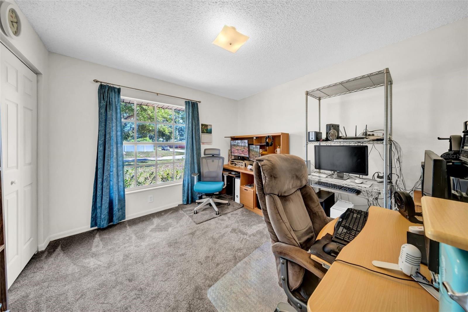 Image 21 of 43 For 4085 37th Avenue N