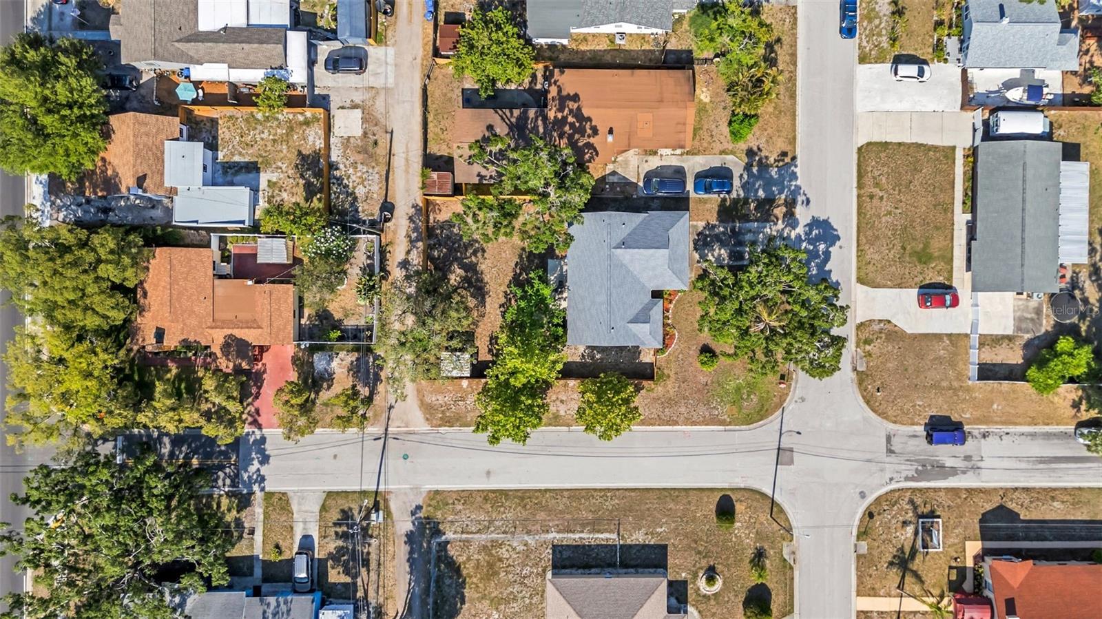 Image 36 of 43 For 4085 37th Avenue N