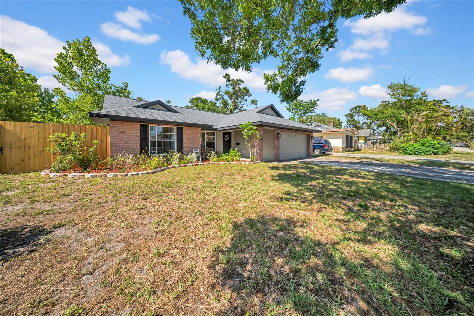 Image 4 of 43 For 4085 37th Avenue N
