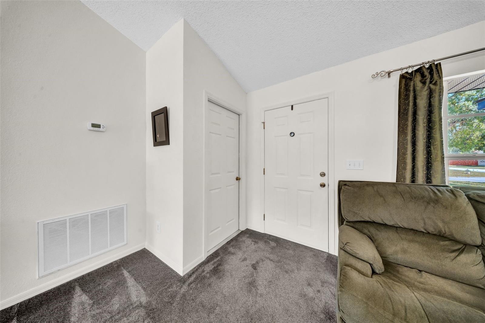 Image 6 of 43 For 4085 37th Avenue N