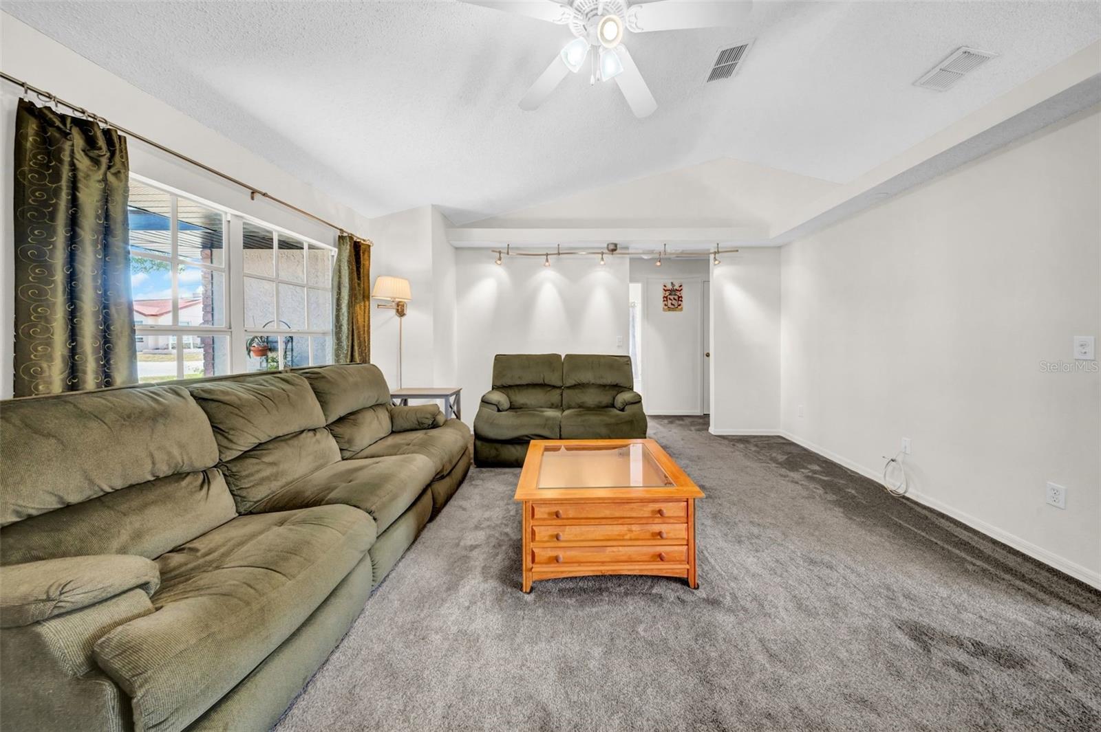 Image 7 of 43 For 4085 37th Avenue N