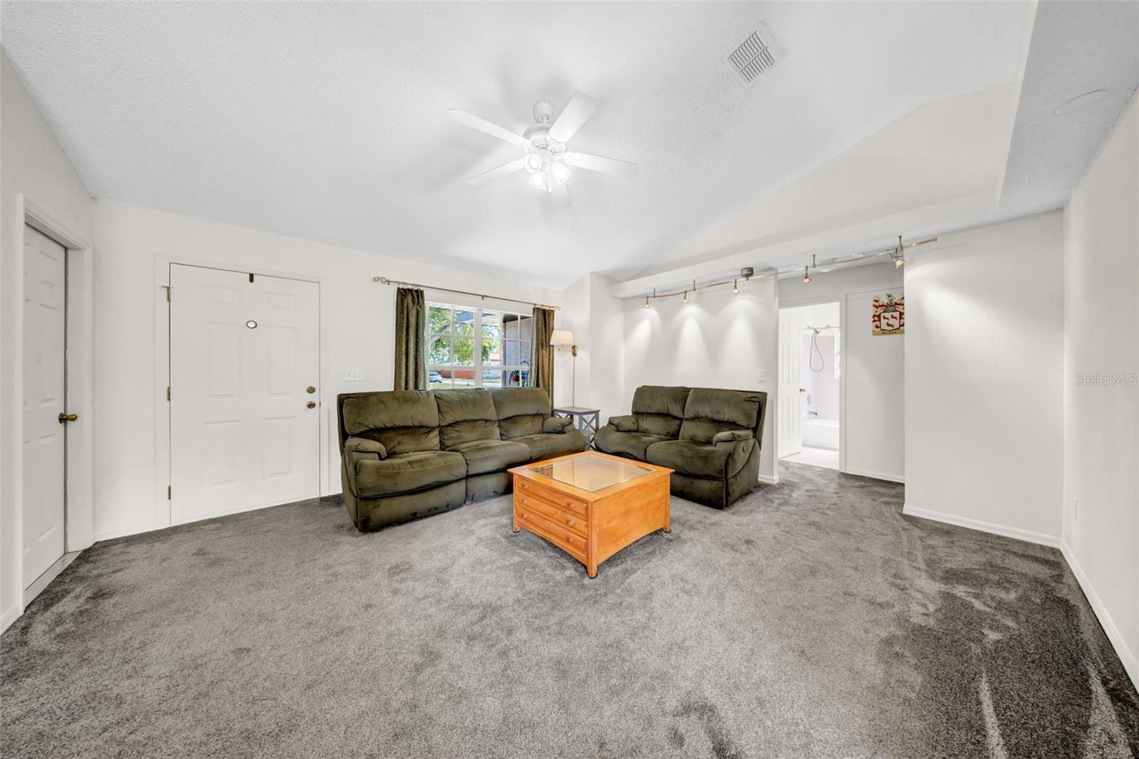 Image 9 of 43 For 4085 37th Avenue N