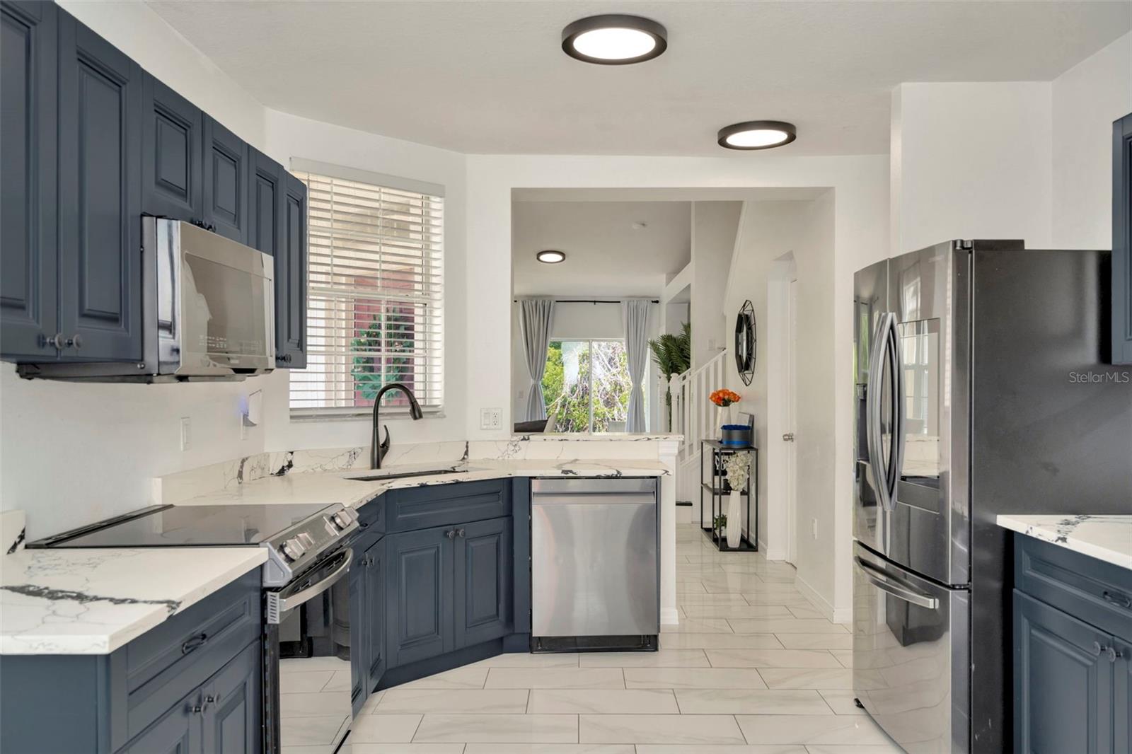 Image 10 of 40 For 6233 Olivedale Drive