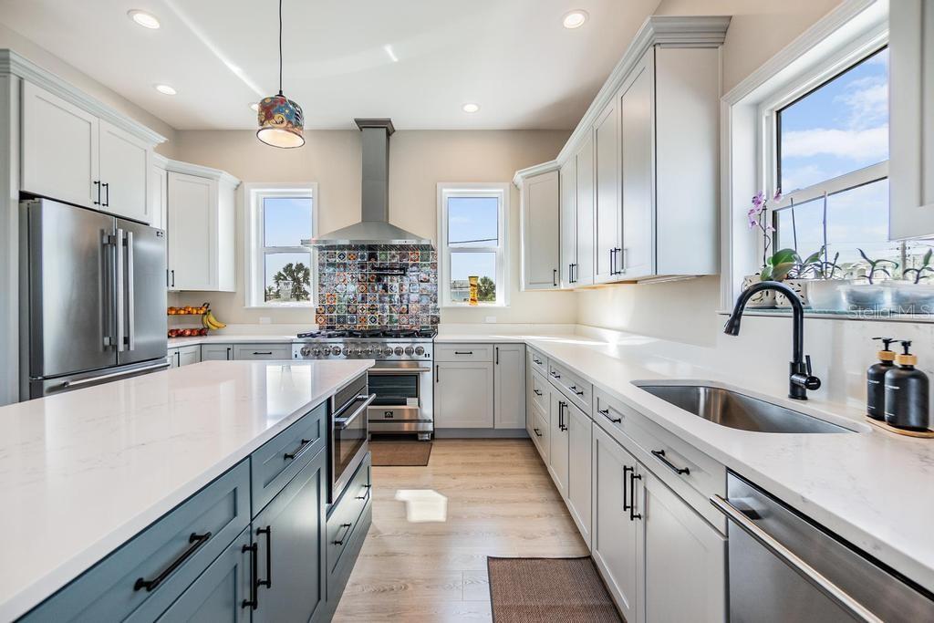 Image 11 of 55 For 16025 Redington Drive
