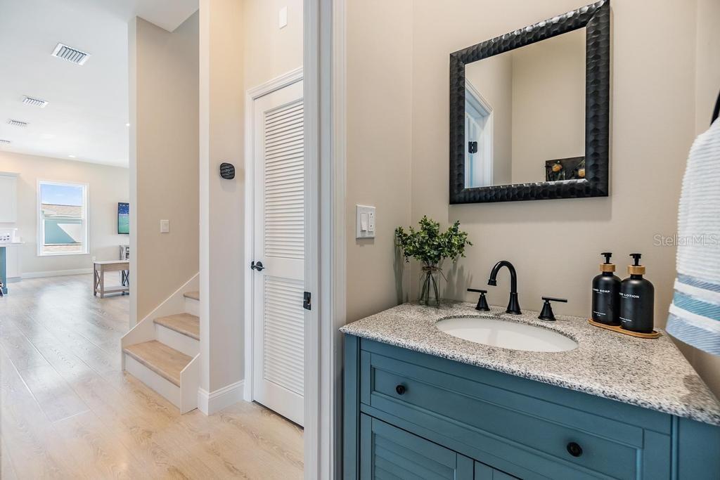 Image 40 of 55 For 16025 Redington Drive
