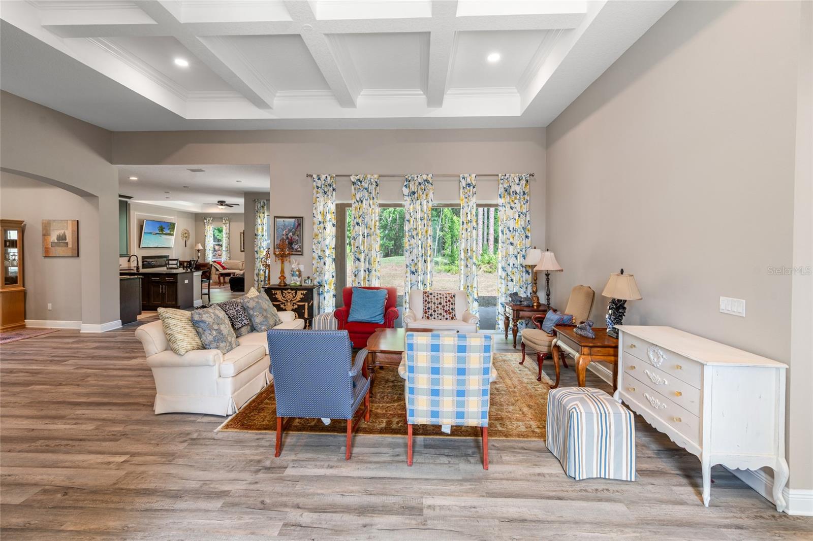 Listing photo id 9 for 7340 West Drive