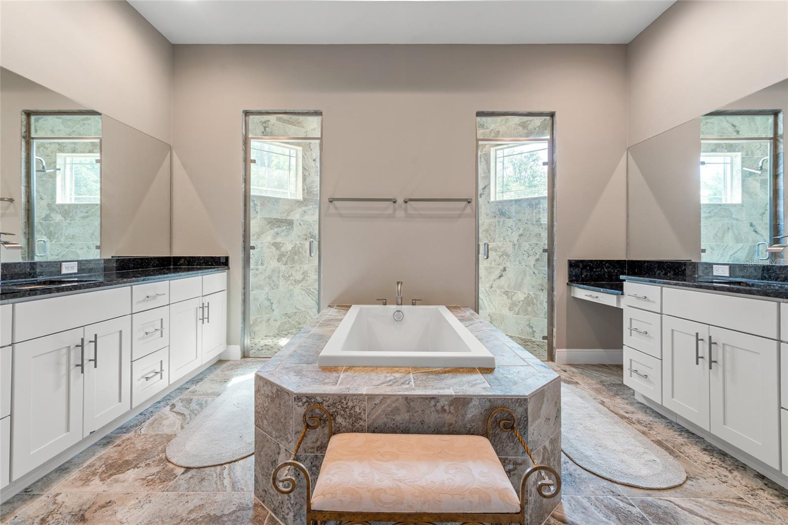 Listing photo id 16 for 7340 West Drive