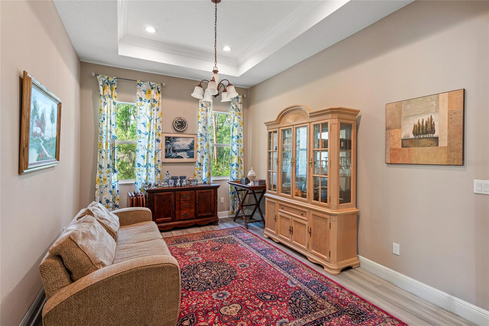 Listing photo id 27 for 7340 West Drive