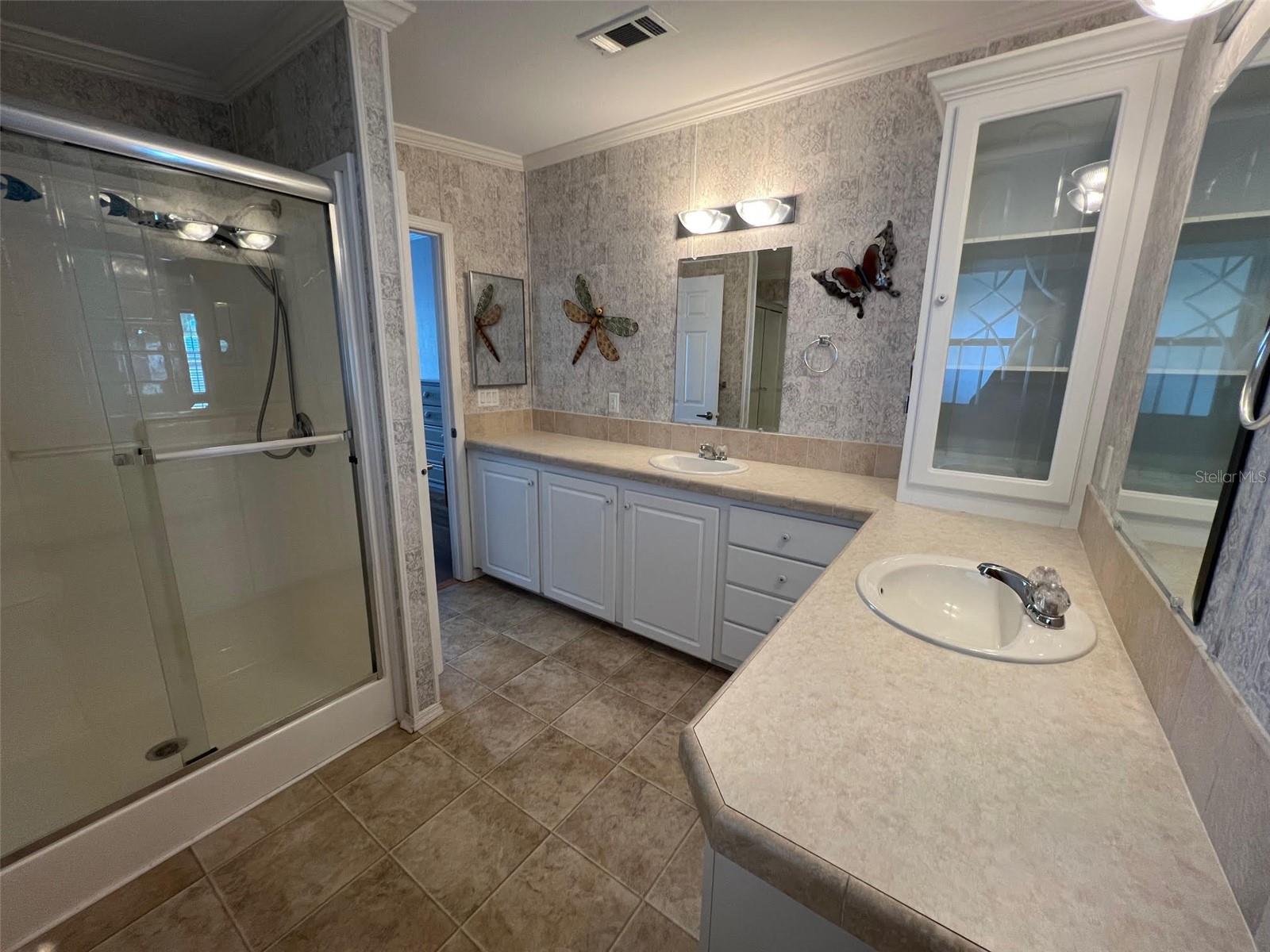 Image 30 of 44 For 11300 124th Avenue 25