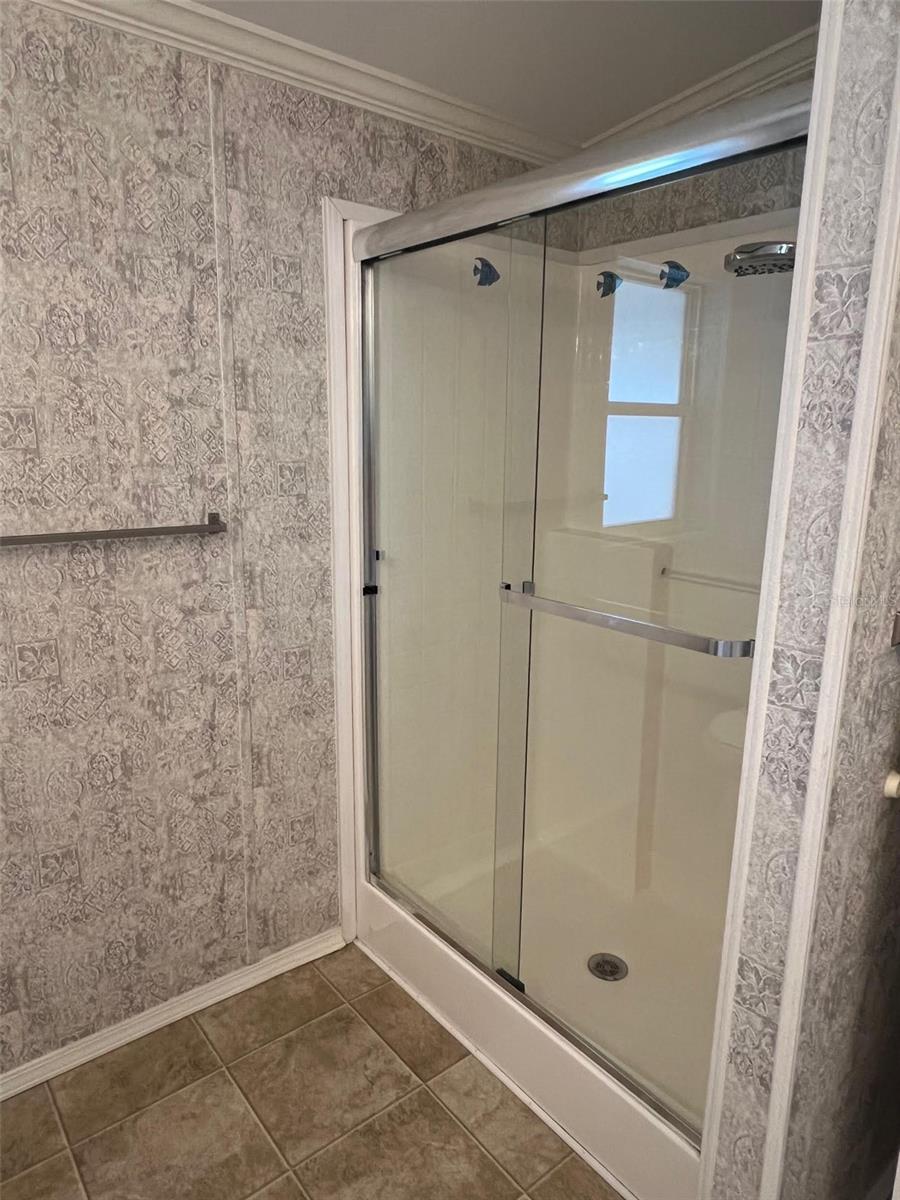 Image 33 of 44 For 11300 124th Avenue 25