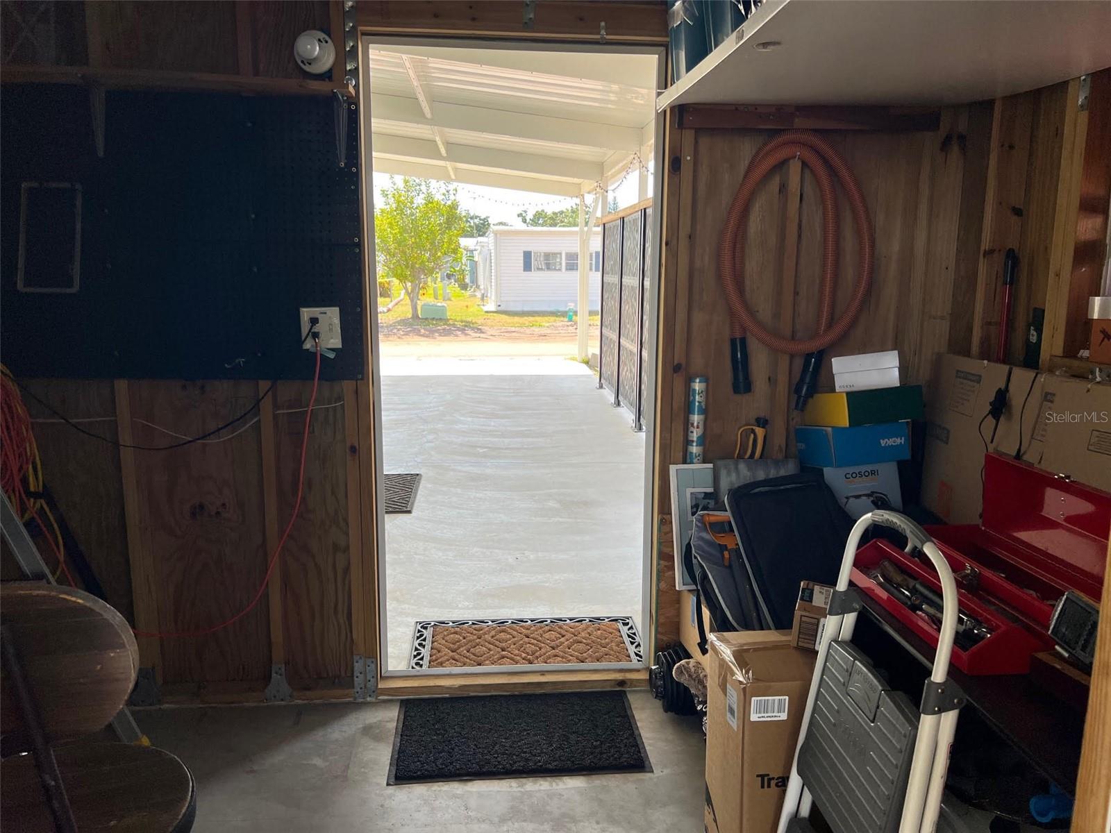 Image 6 of 44 For 11300 124th Avenue 25