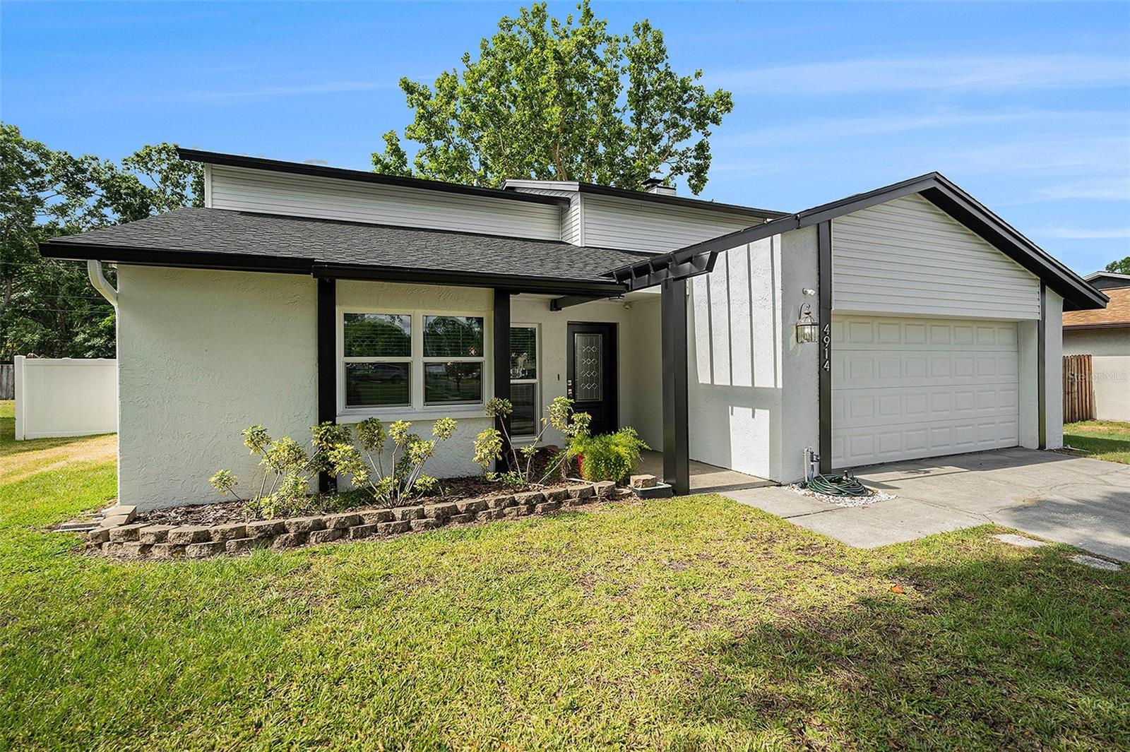 Image 2 of 33 For 4914 Country Hills Drive