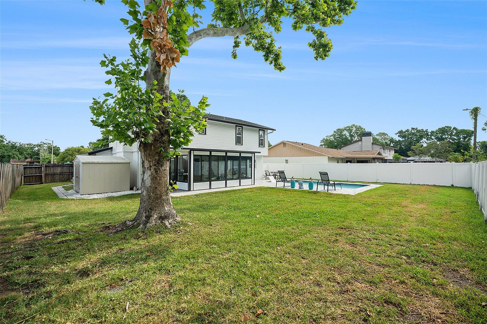 Image 28 of 33 For 4914 Country Hills Drive