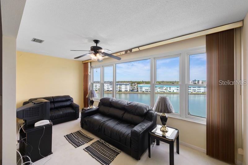 Image 14 of 29 For 5925 Shore Boulevard S 602