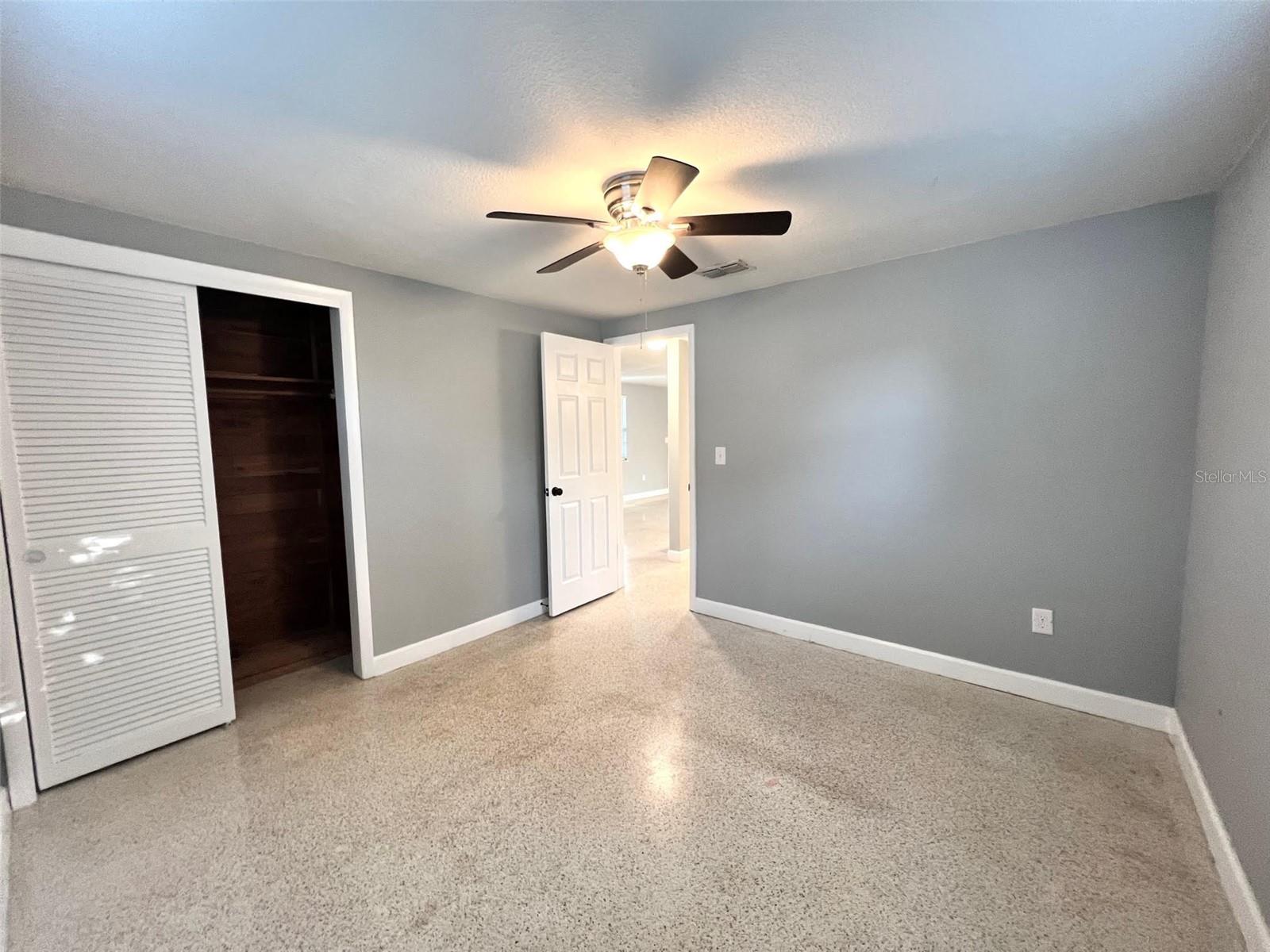 Image 19 of 33 For 3543 Kingsbury Drive