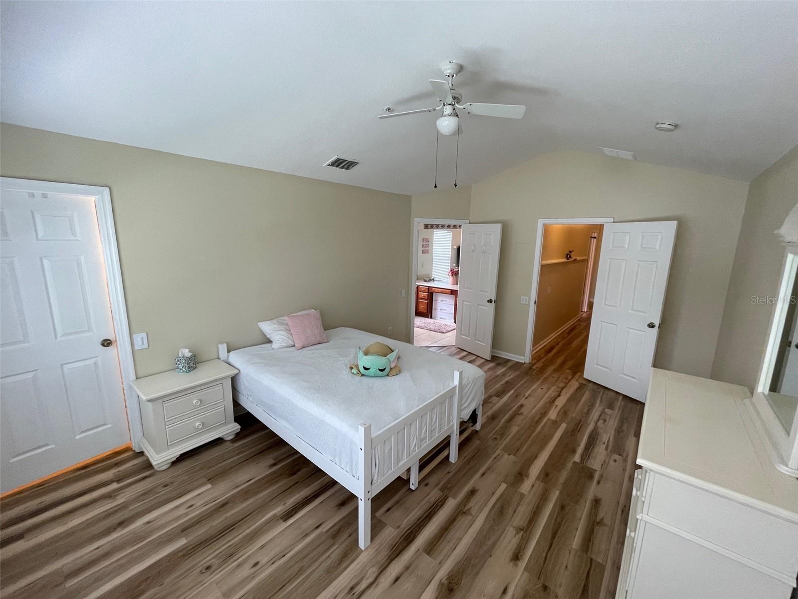 Image 29 of 66 For 6059 Twain Street 108