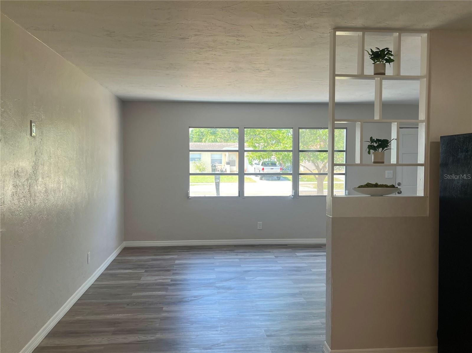Image 7 of 19 For 5660 86th Avenue