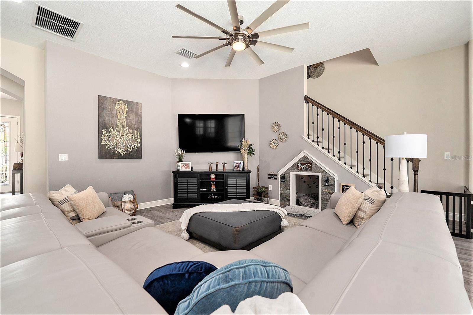 Image 11 of 39 For 2608 Calvano Drive