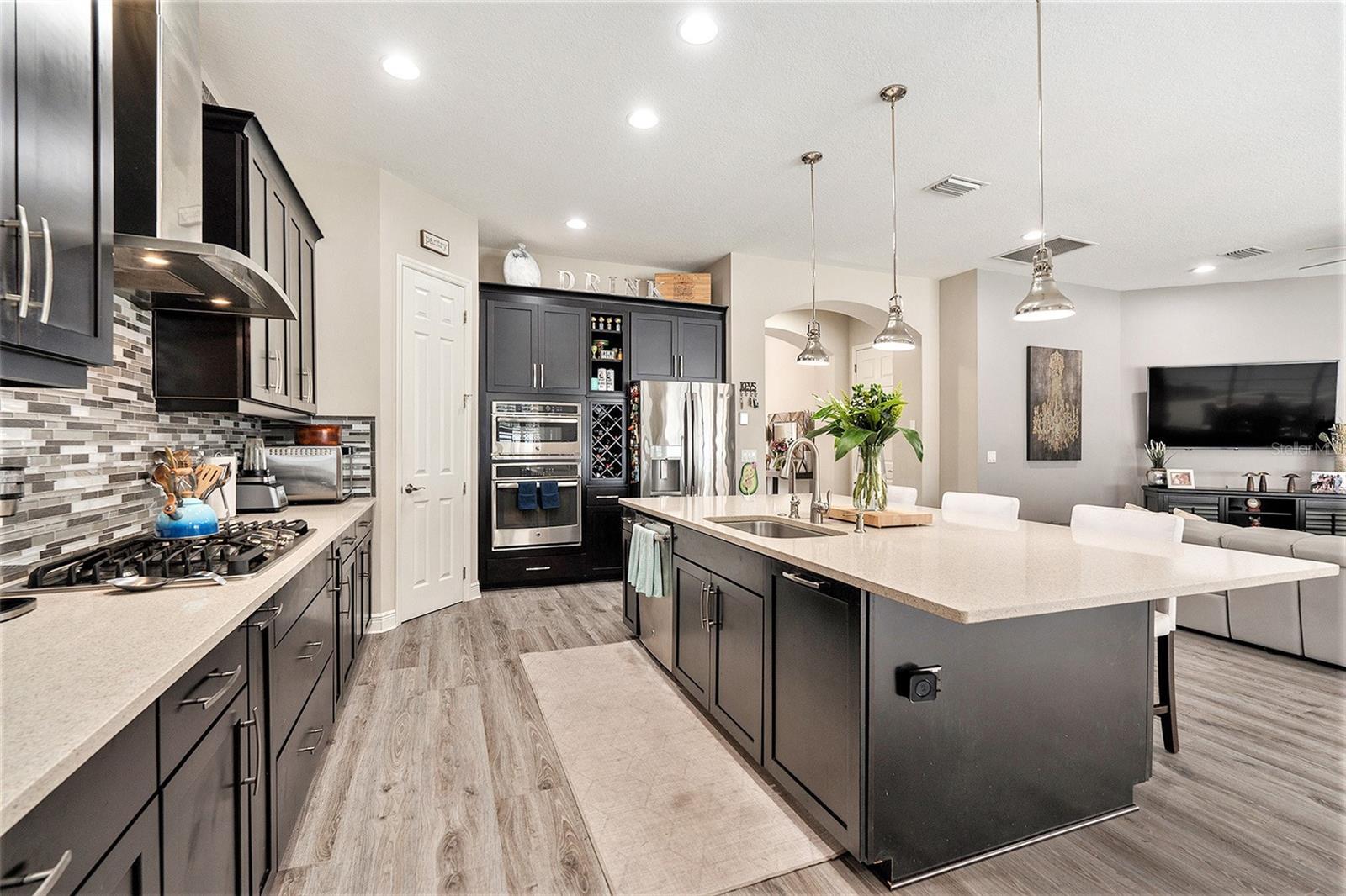 Image 16 of 39 For 2608 Calvano Drive