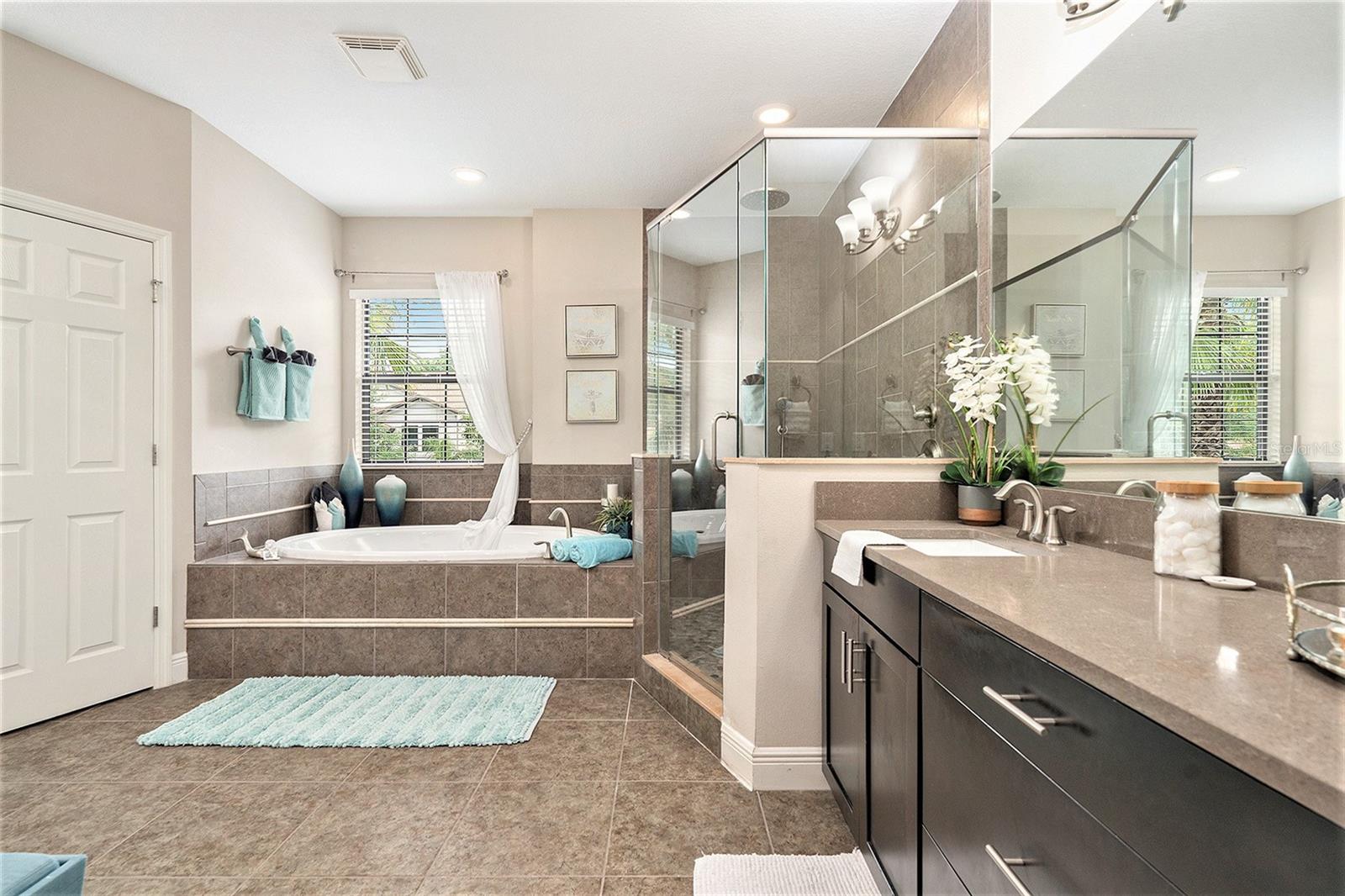 Image 21 of 39 For 2608 Calvano Drive