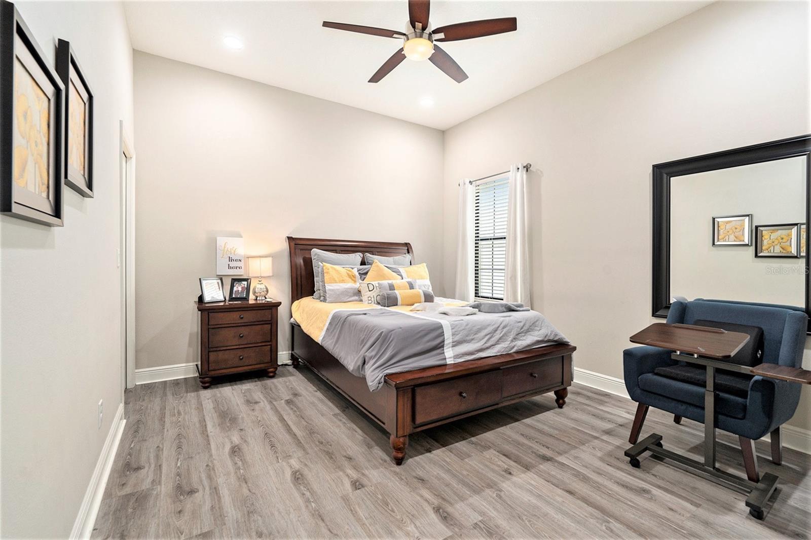 Image 23 of 39 For 2608 Calvano Drive