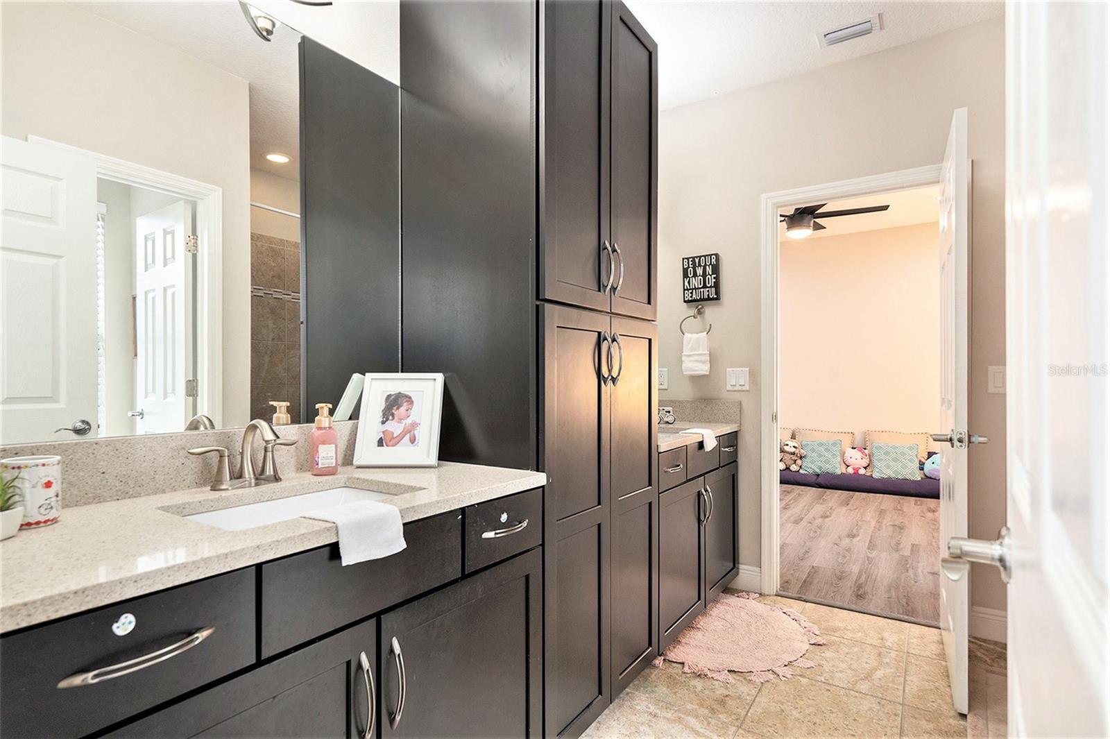 Image 29 of 39 For 2608 Calvano Drive