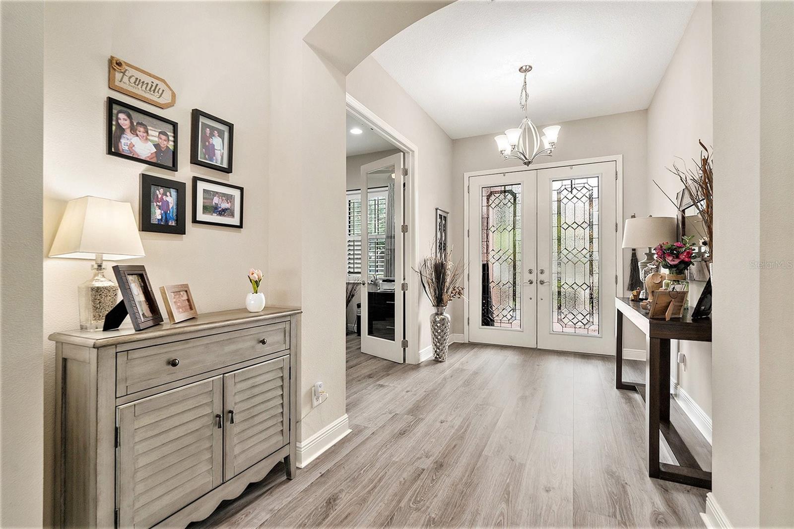 Image 6 of 39 For 2608 Calvano Drive