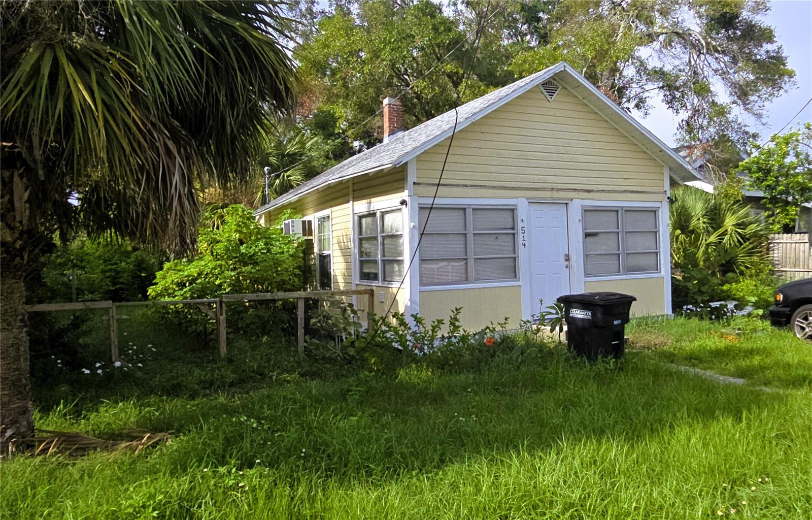 Listing photo id 12 for 1487 Fort Harrison Avenue