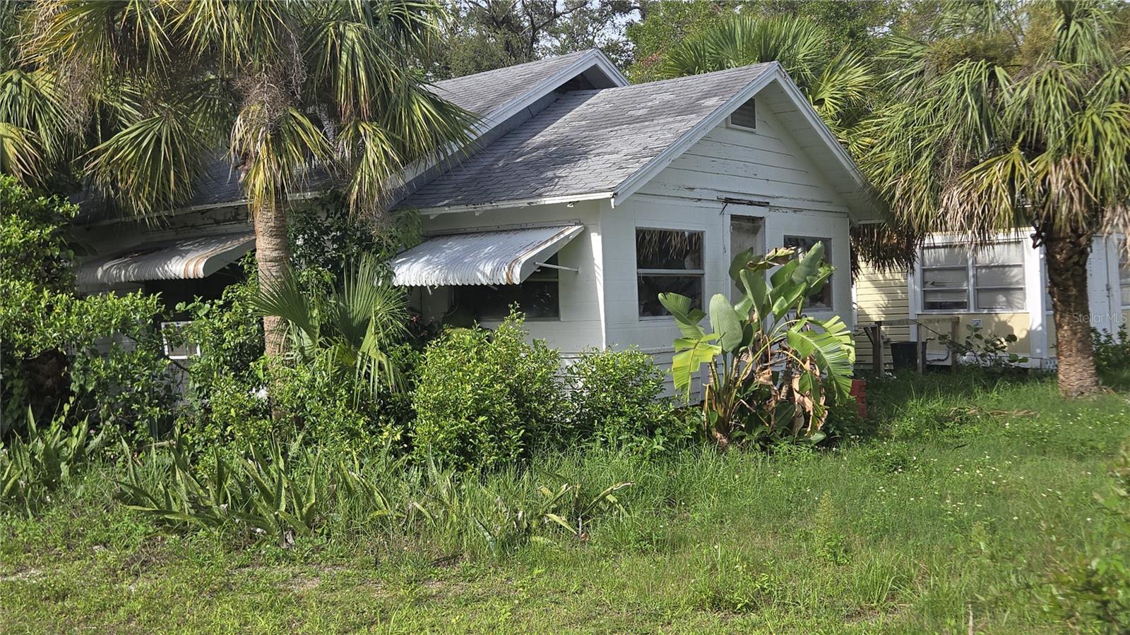 Listing photo id 15 for 1487 Fort Harrison Avenue