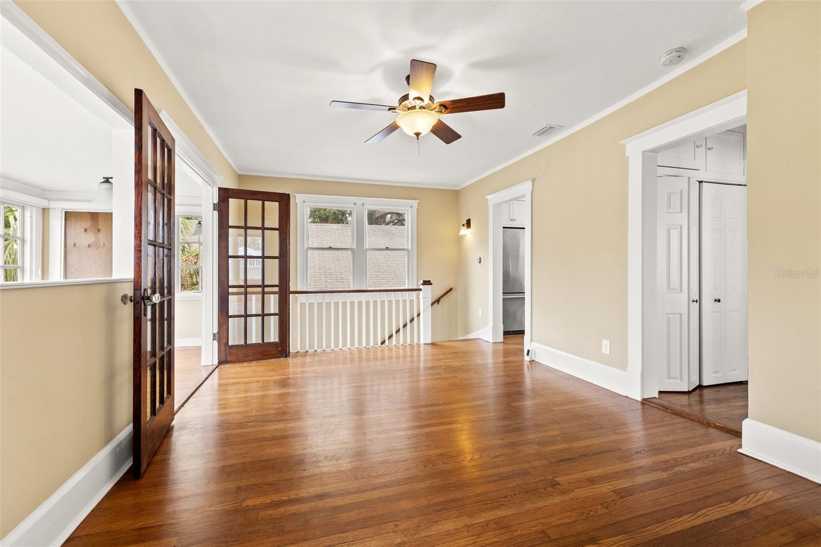 Listing photo id 23 for 2628 2nd Avenue N