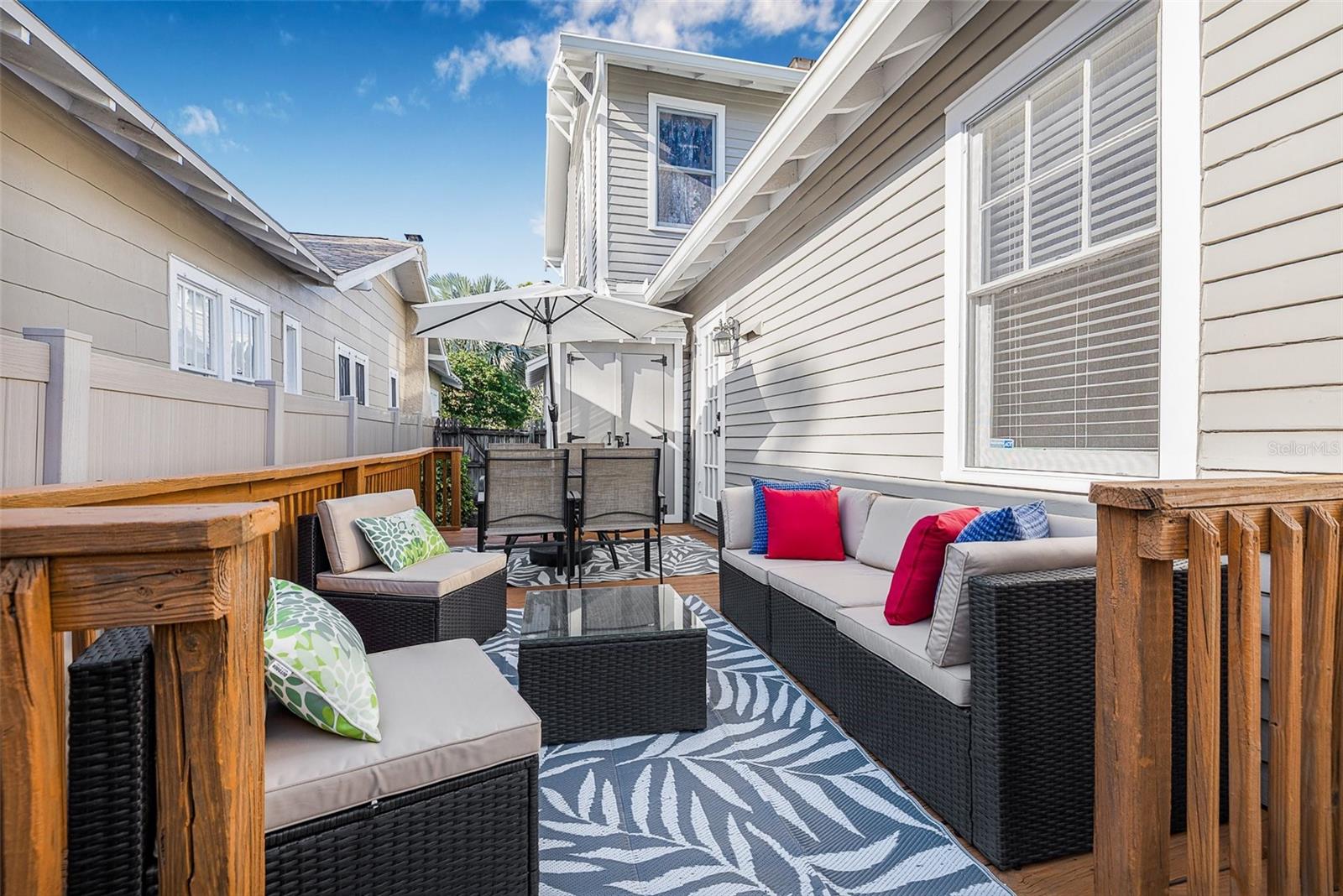 Listing photo id 38 for 2628 2nd Avenue N