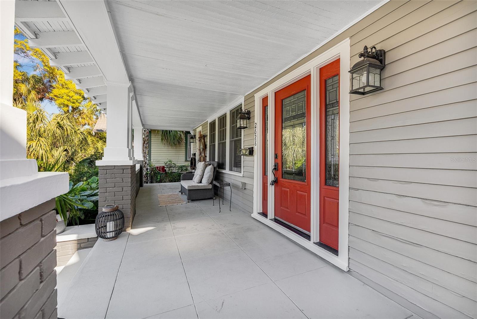 Listing photo id 3 for 2628 2nd Avenue N