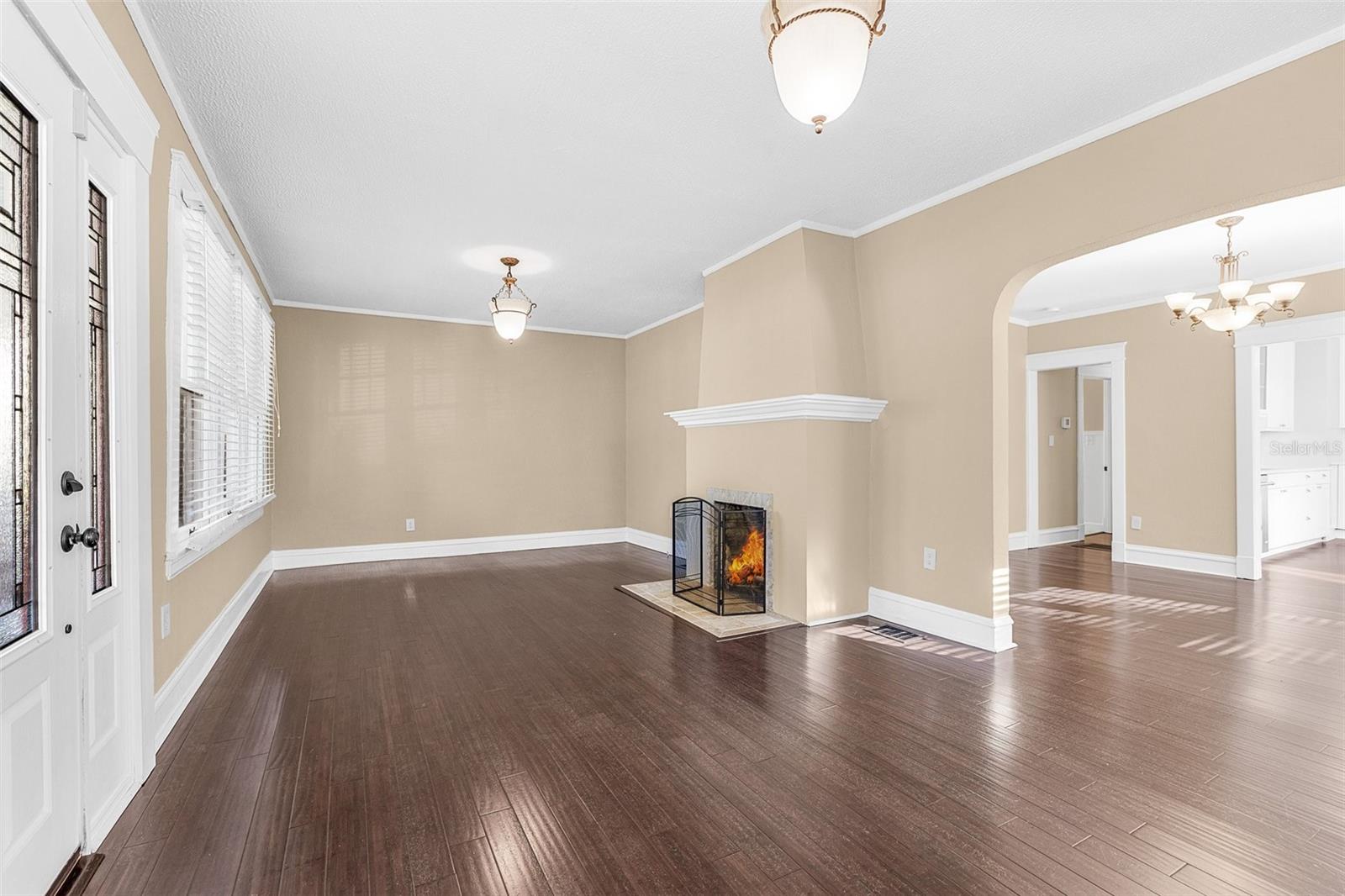 Listing photo id 5 for 2628 2nd Avenue N