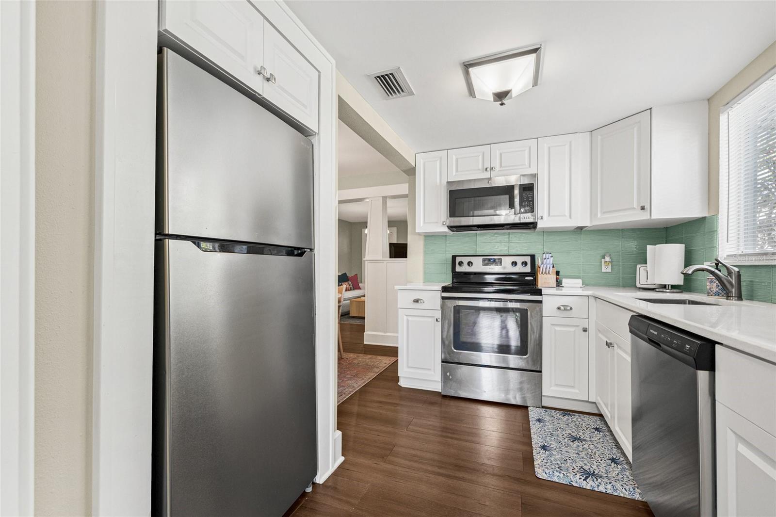 Image 12 of 29 For 2710 2nd Avenue N