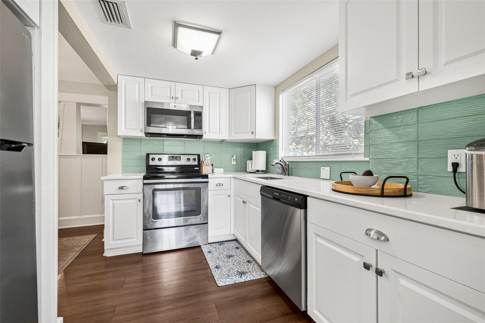 Image 13 of 29 For 2710 2nd Avenue N