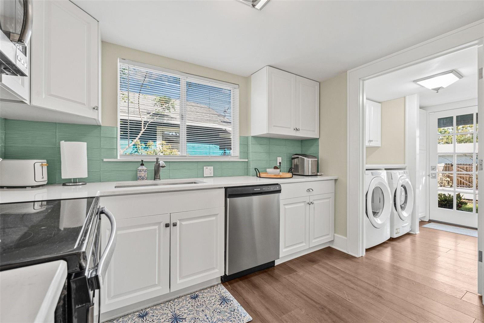 Image 15 of 29 For 2710 2nd Avenue N