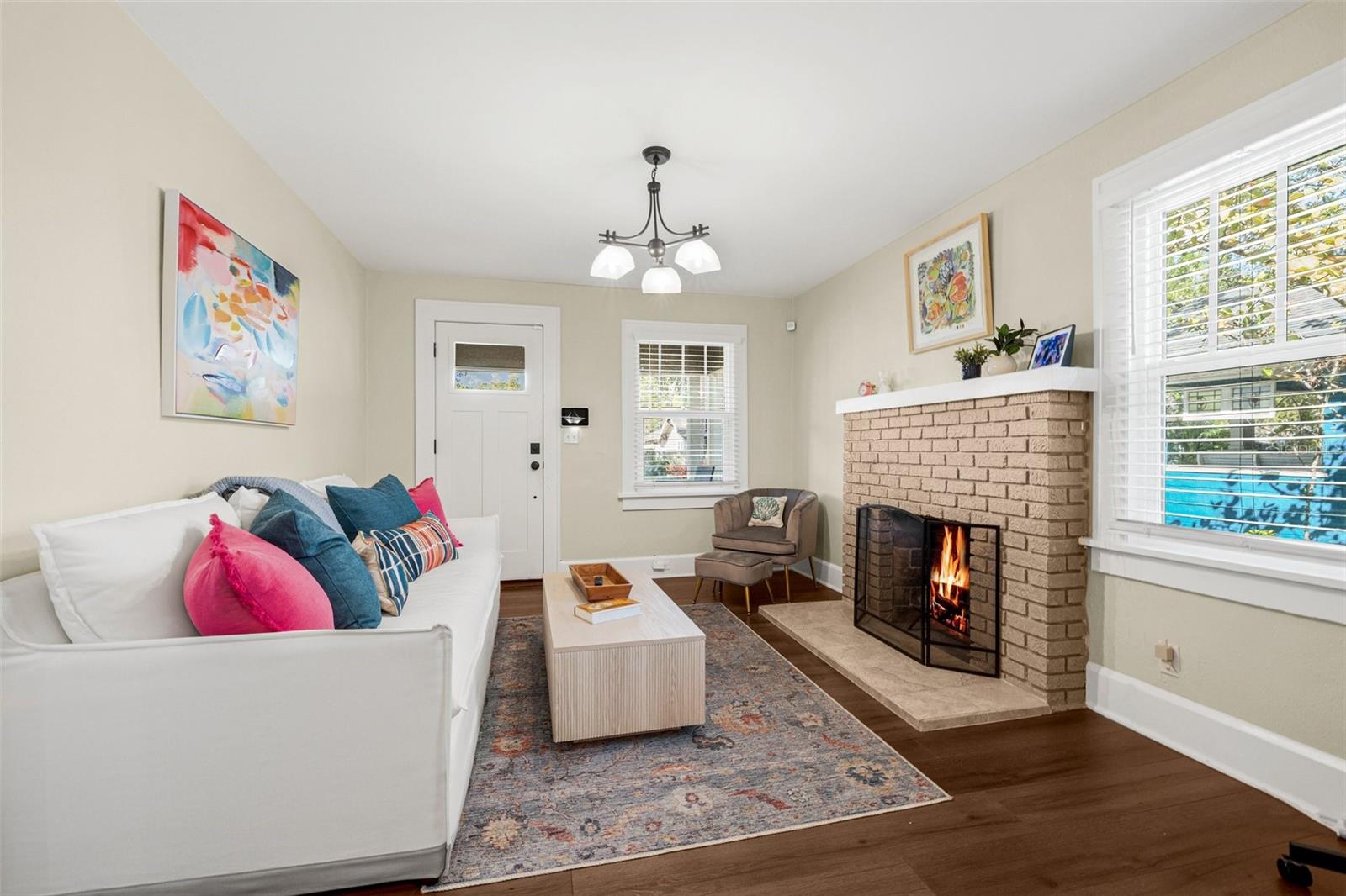 Image 9 of 29 For 2710 2nd Avenue N