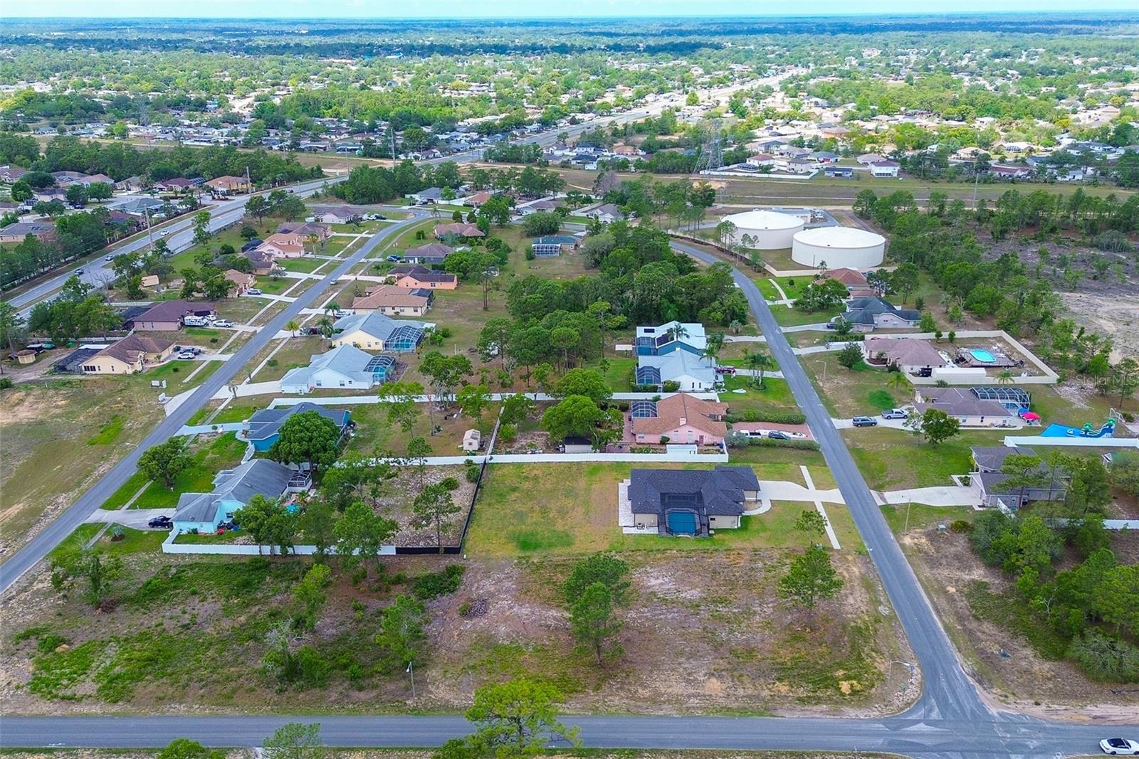Listing photo id 11 for 13270 Lauren Drive