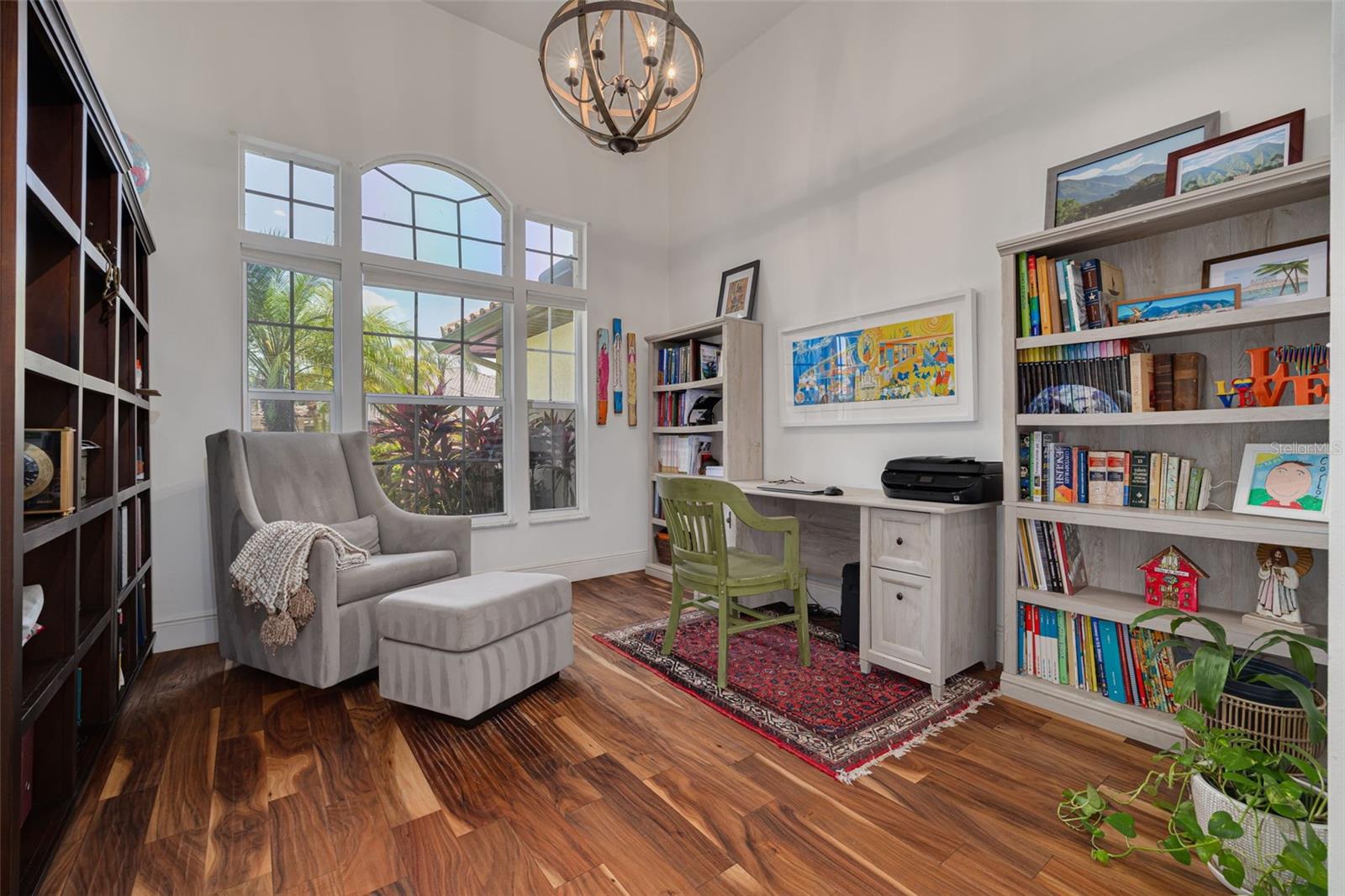 Image 10 of 45 For 4766 Royal Palm Circle Ne
