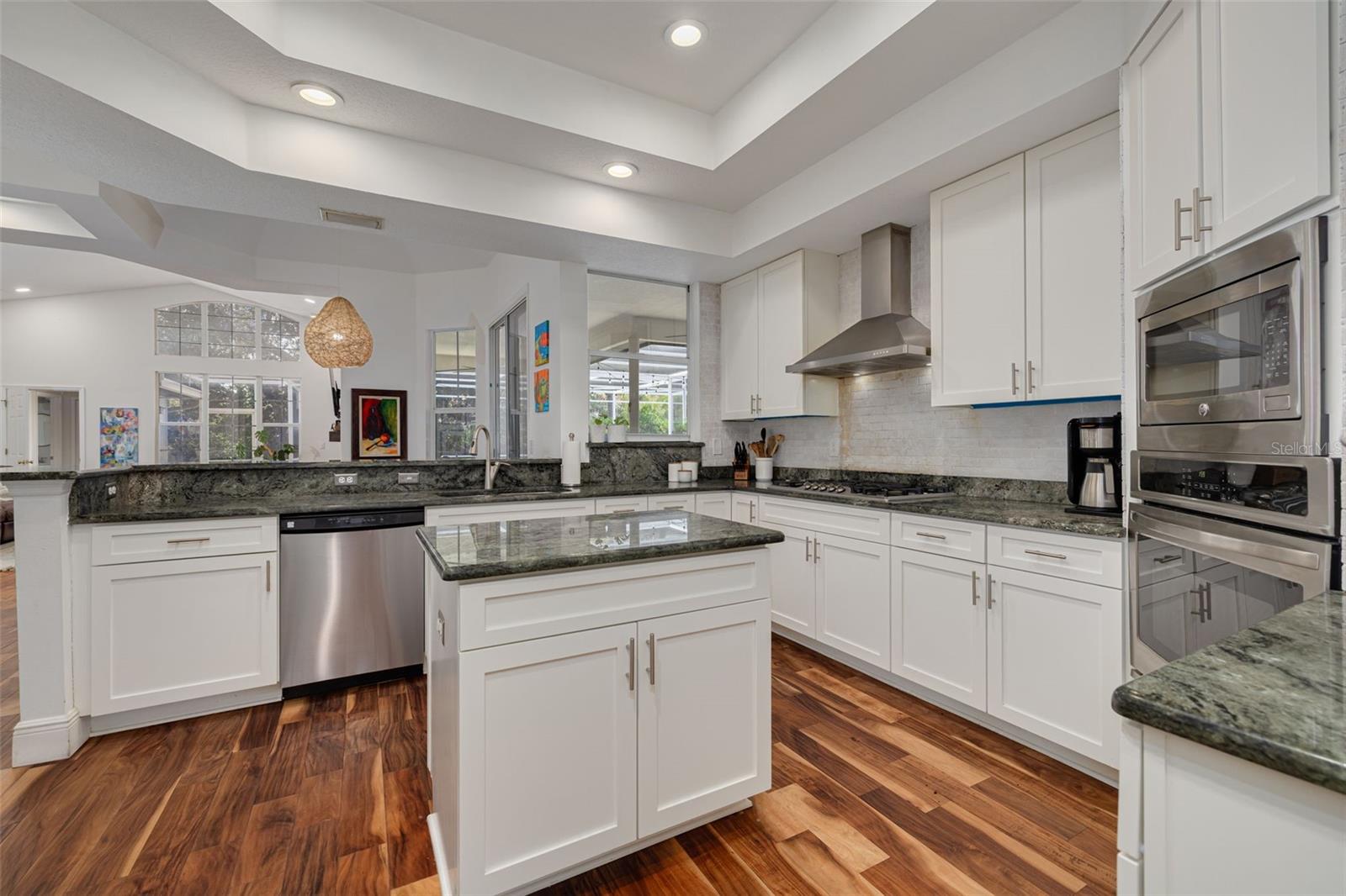 Image 11 of 45 For 4766 Royal Palm Circle Ne