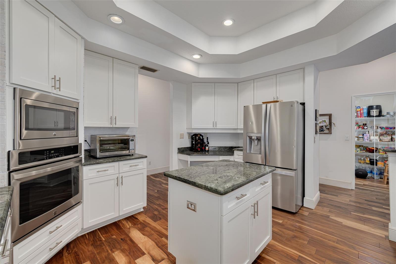 Image 13 of 45 For 4766 Royal Palm Circle Ne