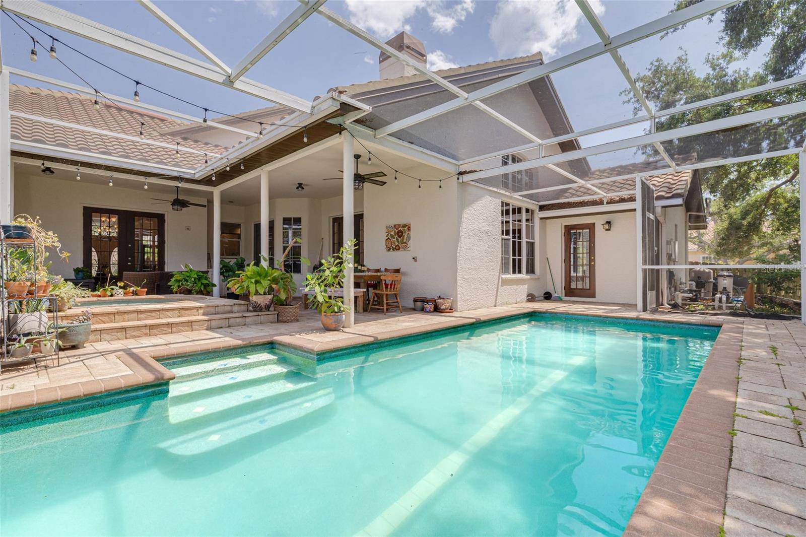 Image 24 of 45 For 4766 Royal Palm Circle Ne